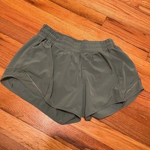 Hotty hot 4” shorts